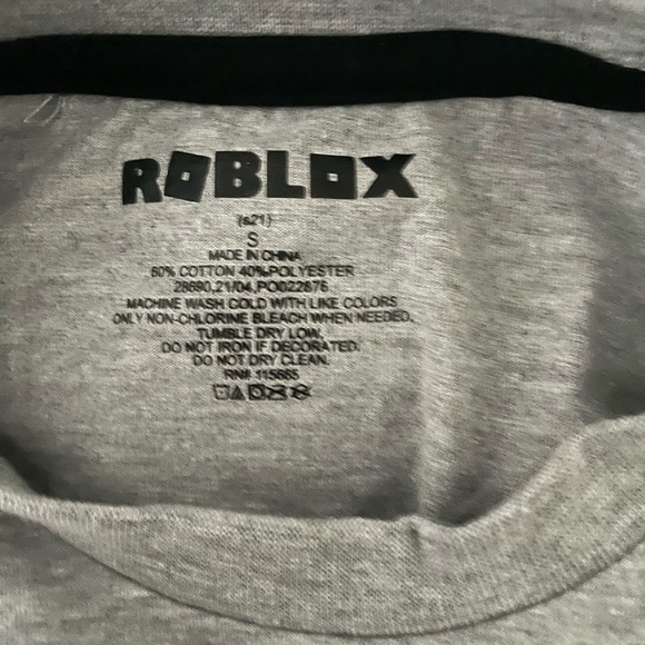 Roblox tee never been worn - Picture 4 of 4